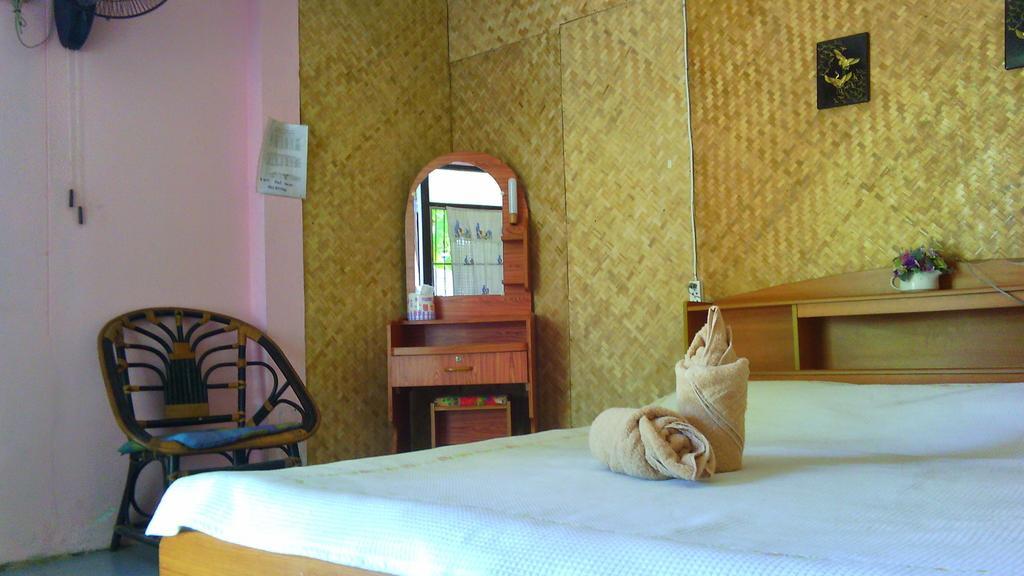 The Likeview Guesthouse Mae Hong Son Room photo